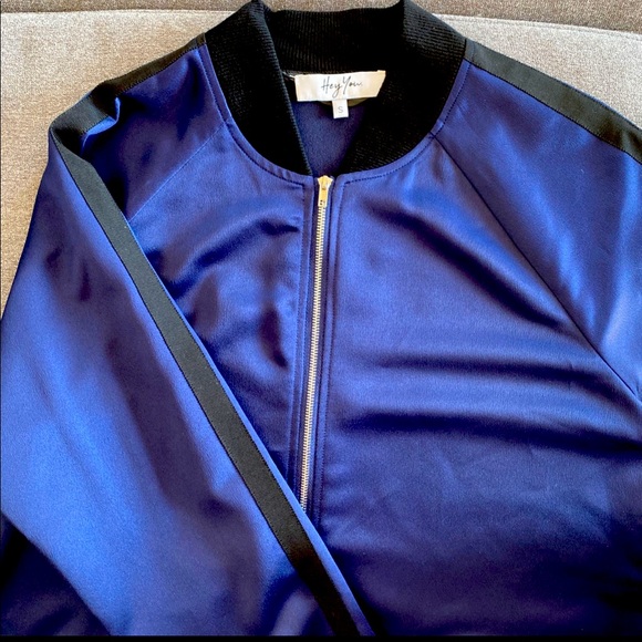 Jacket - Picture 1 of 3